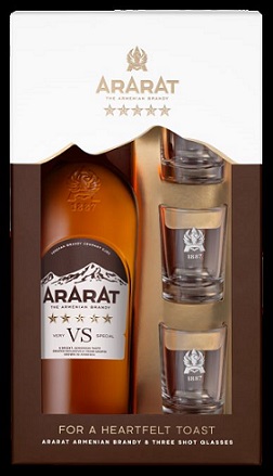 ARARAT 5 Star Gift Set with 3 shot glasses NC ABCC